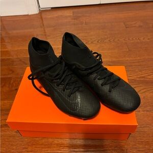 Worn once !!!!!!
Nike Mercurial Superfly 10 Academy FC/MG Athletic Soccer Cleats